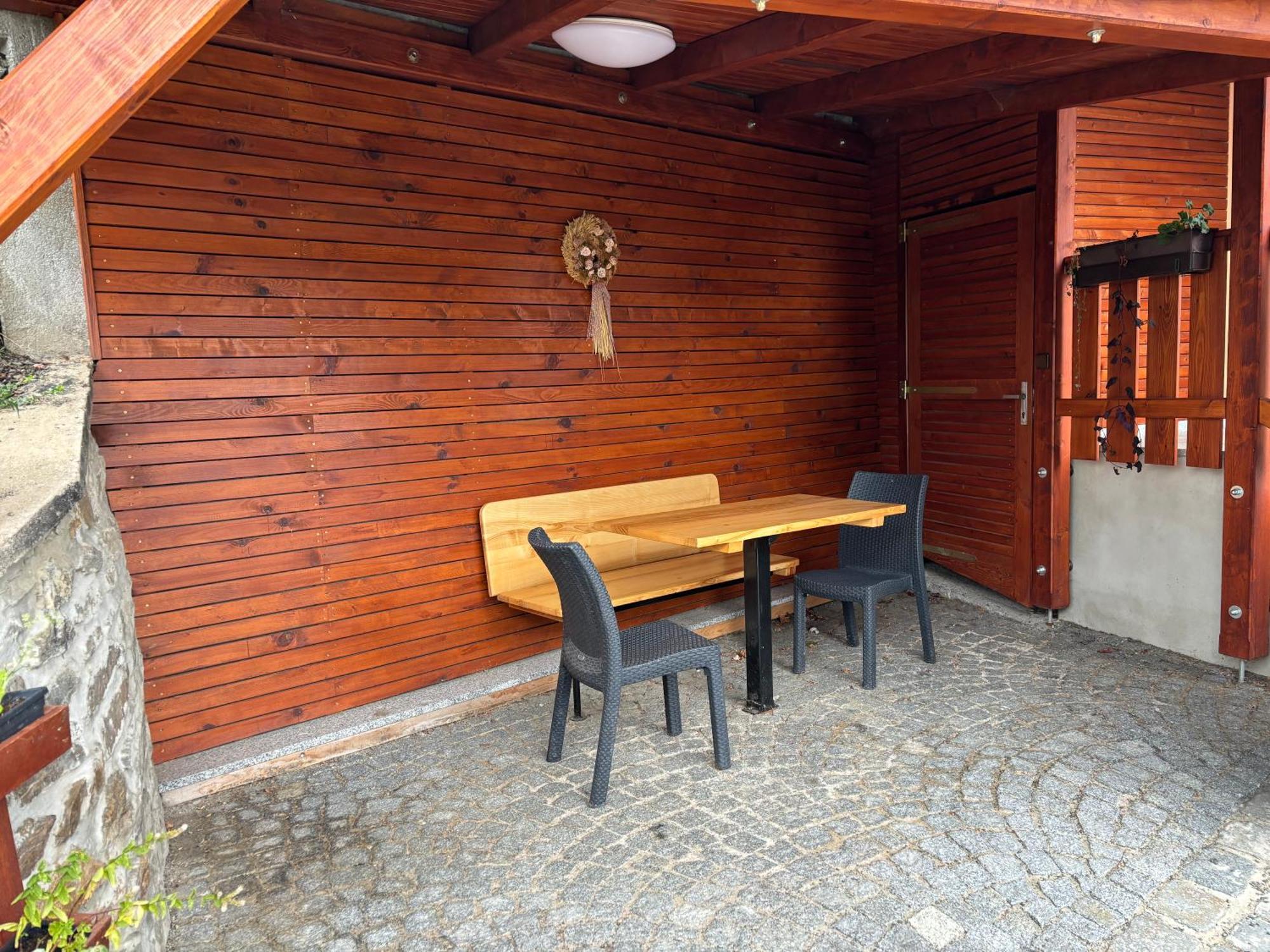 Apartman Pod Kostelem Strazov Exterior foto